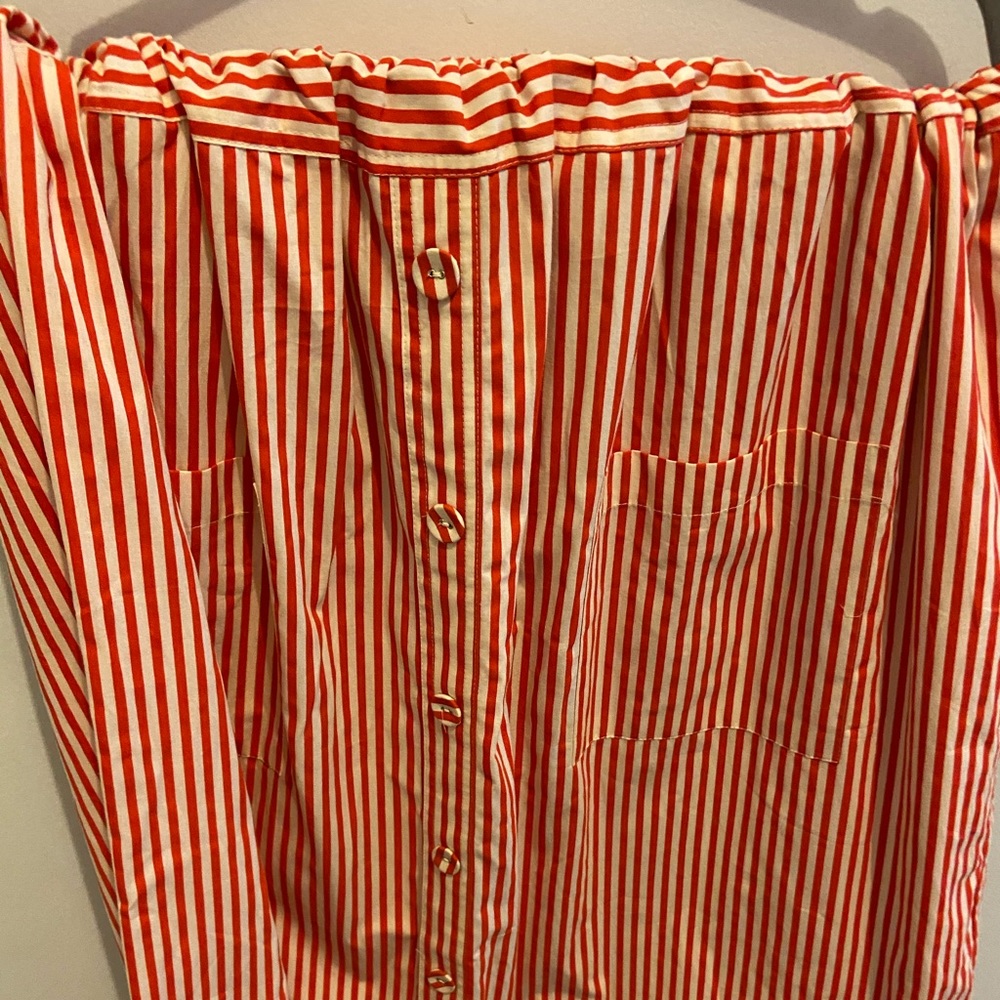 3/$20 A-line striped skirt with faux buttons